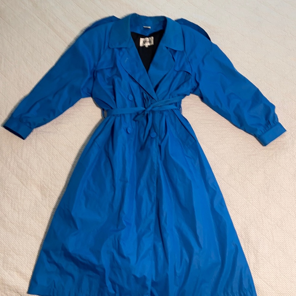 The totes coat size 12 blue trenchcoat insulated